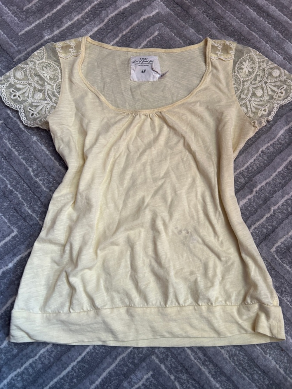 H&M yellow Lace Sleeve Scoop Neck Short Sleeve Top